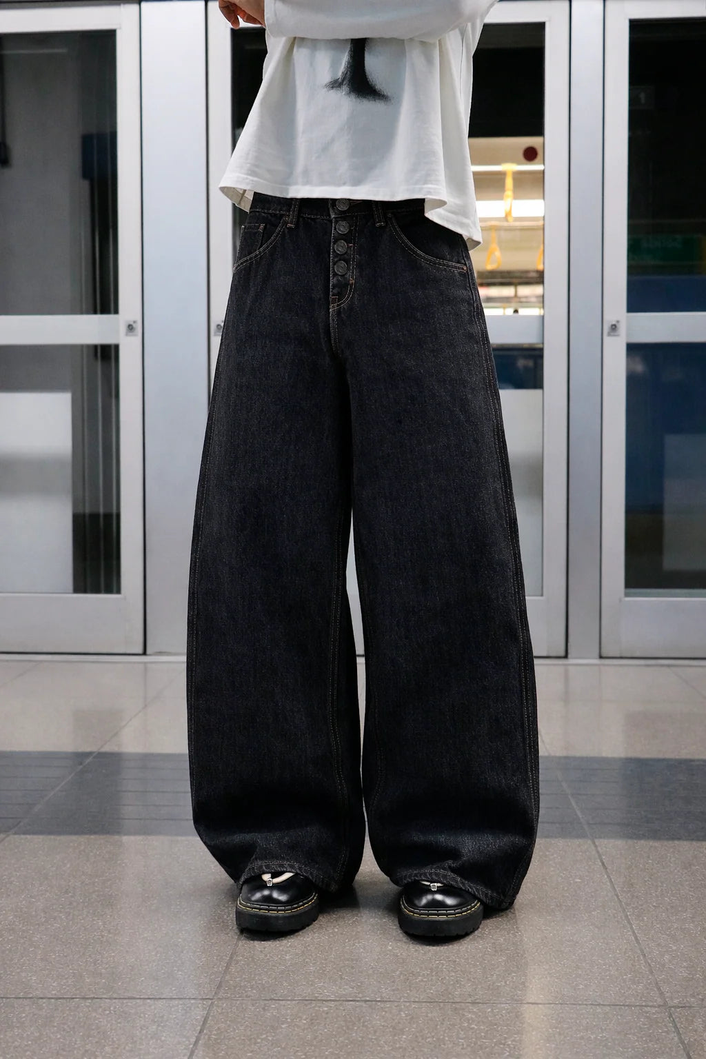 OBSIDIAN RAW DENIM STRAFE