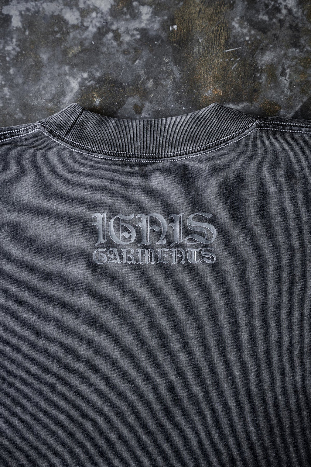Authentic Lovers T-shirt